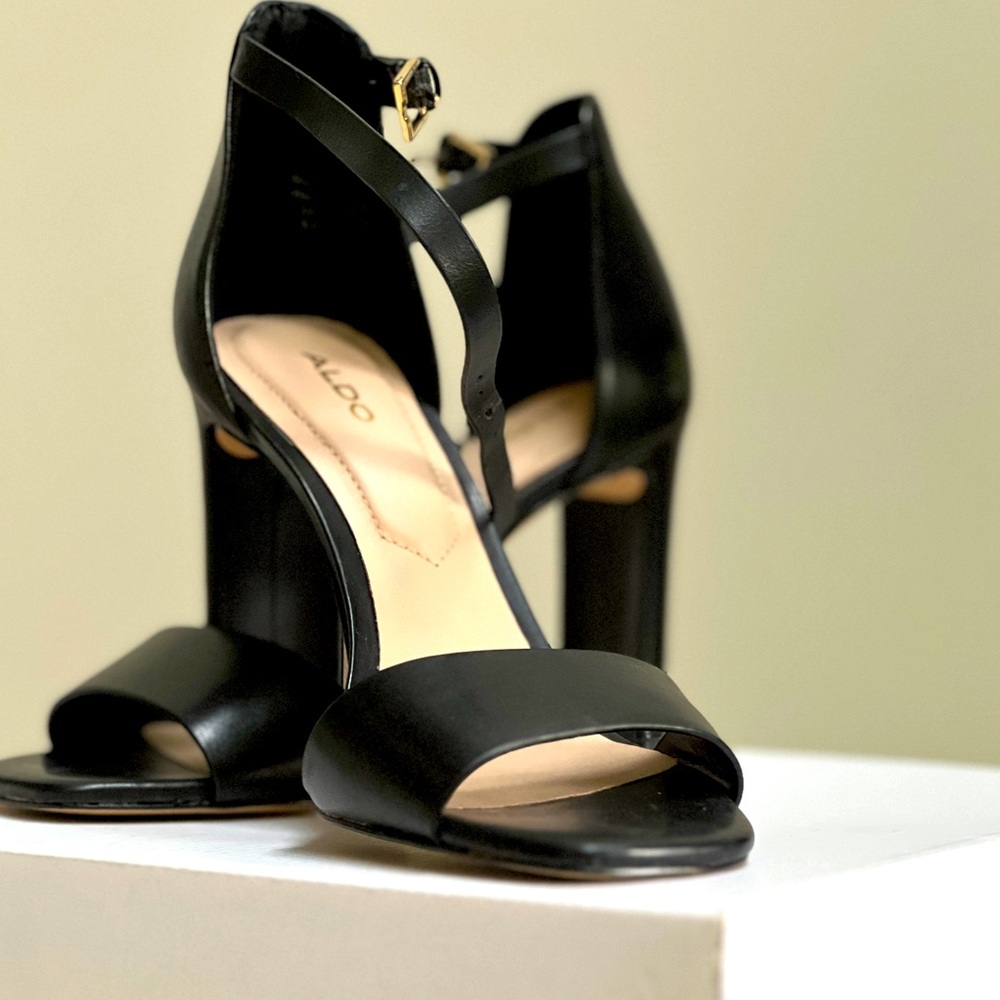Aldo black heels- NEVER WORN